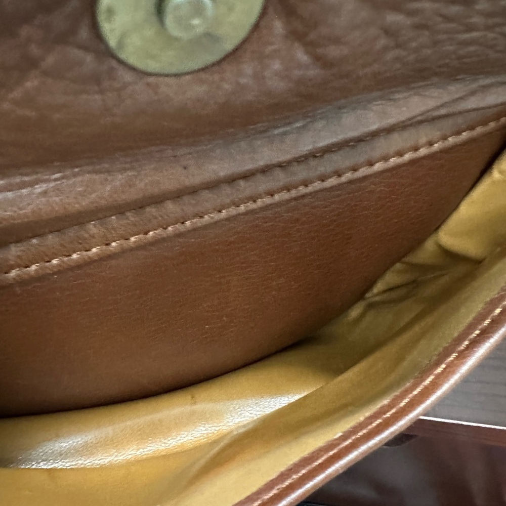 Bally Vintage Brown Leather Wristlet / Clutch with Front Pocket - Picture 7 of 11